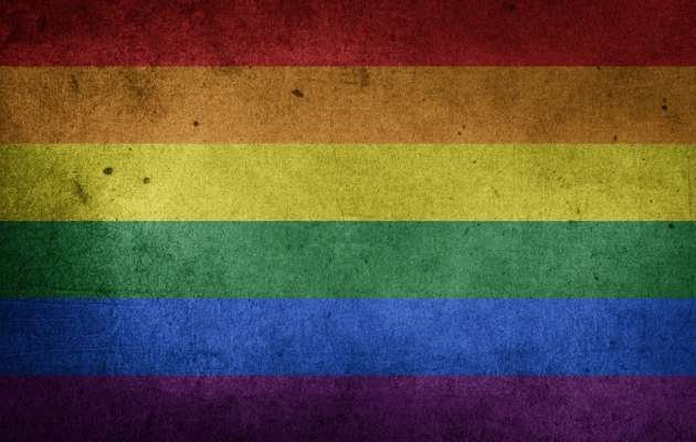 È facile trovare lavoro a Londra se sei gay: la bandiera dell'orgoglio gay.